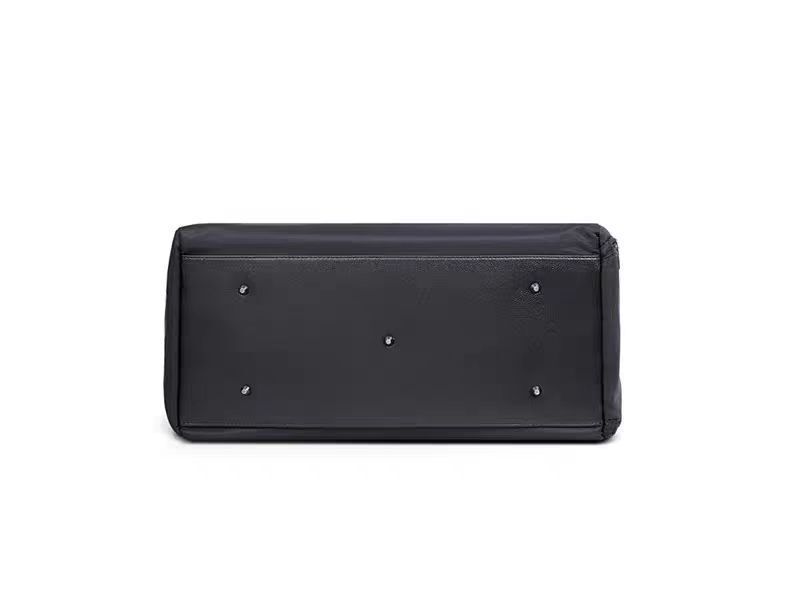 1811# A Unisex Travel Bag