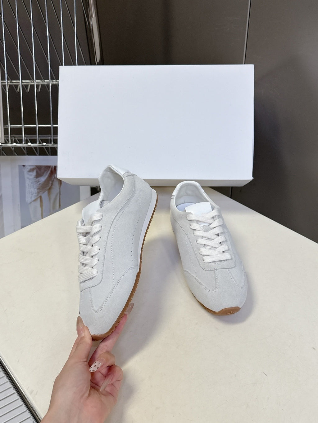 1418# A Unisex Shoes