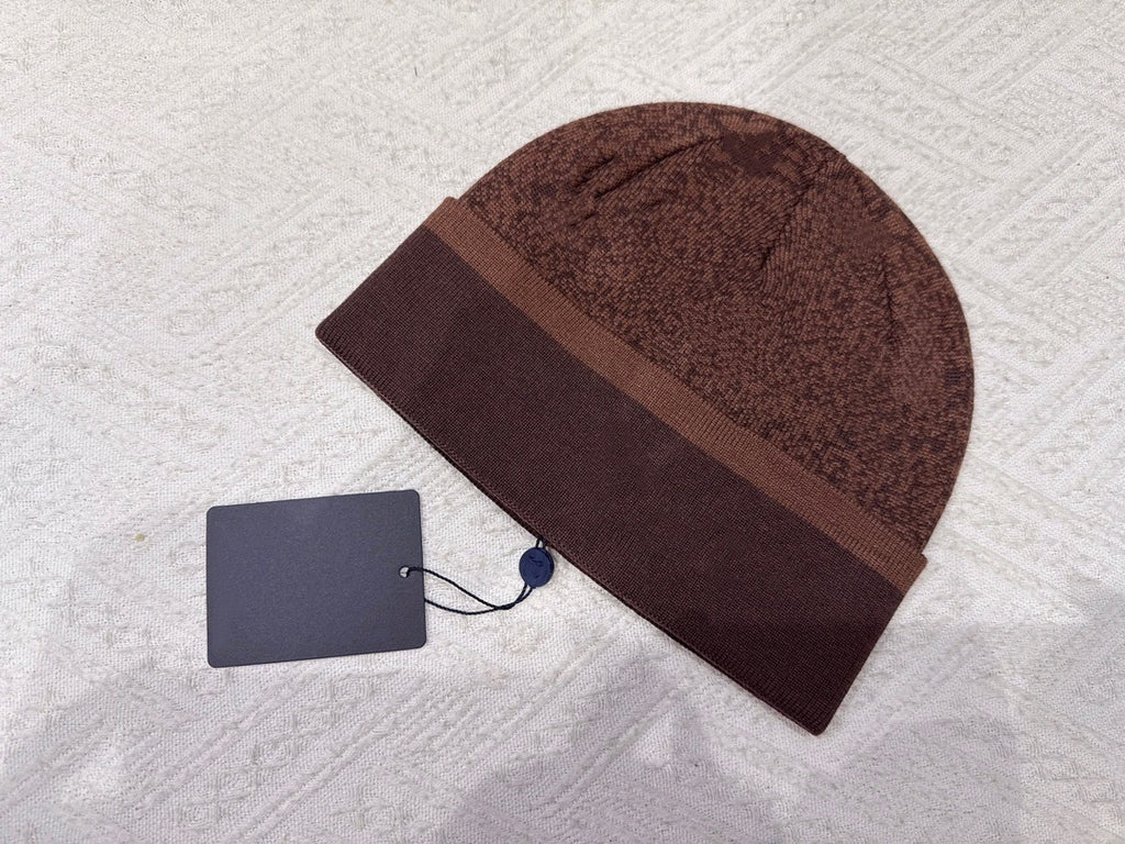 E6669# Knitted Hat