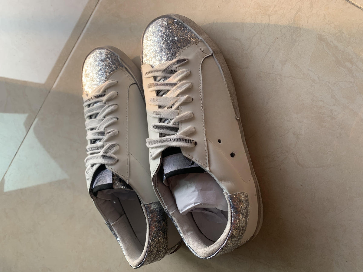 3214# Sneakers