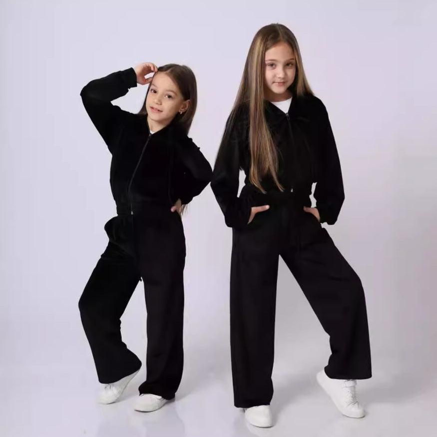 1696# A 3D SIlver Kids Sport Set