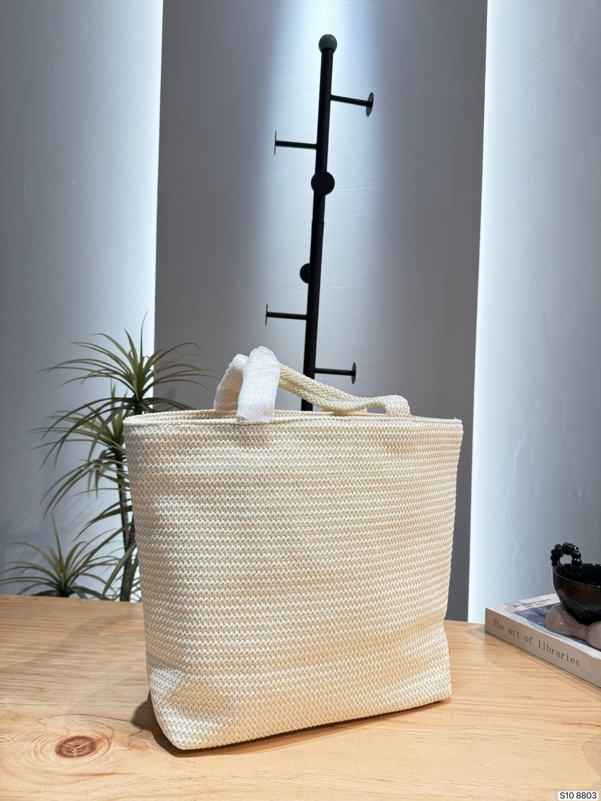 1923# ZC A Straw Bag