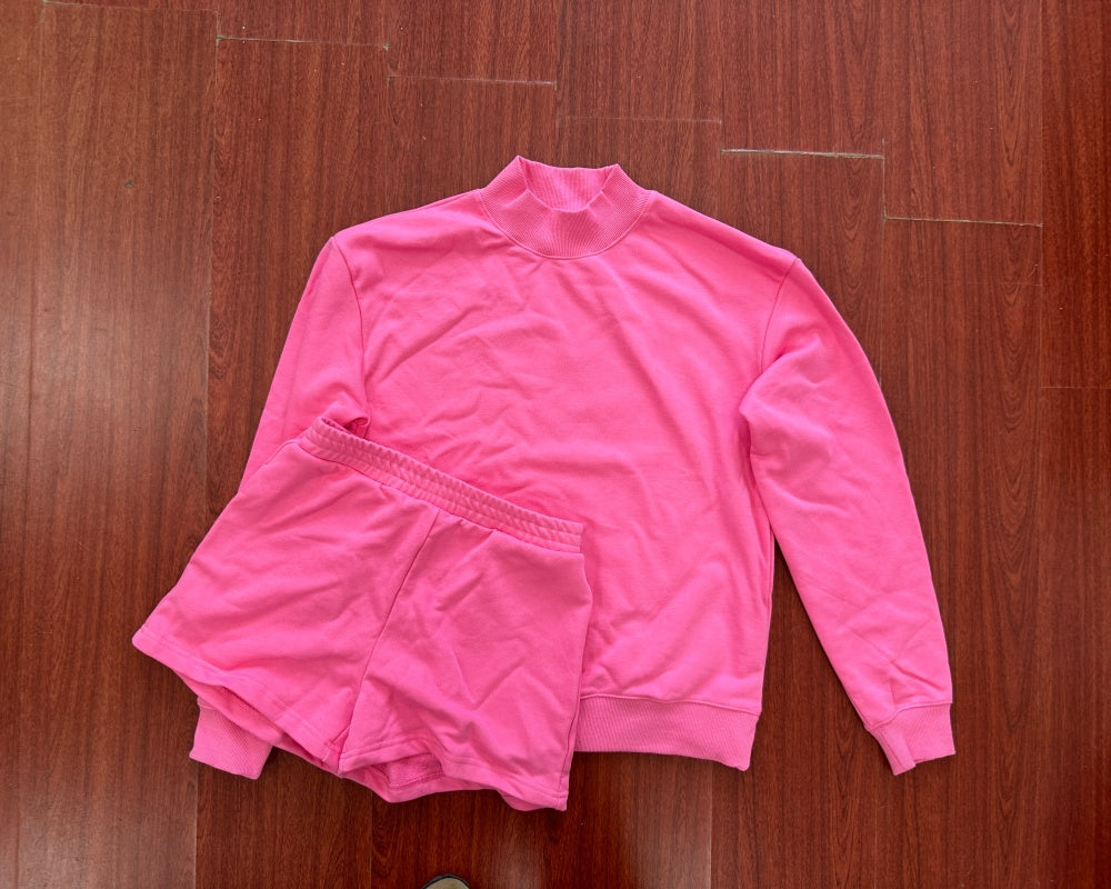2673#A Adult And Kids Sweatshirt Or Shorts