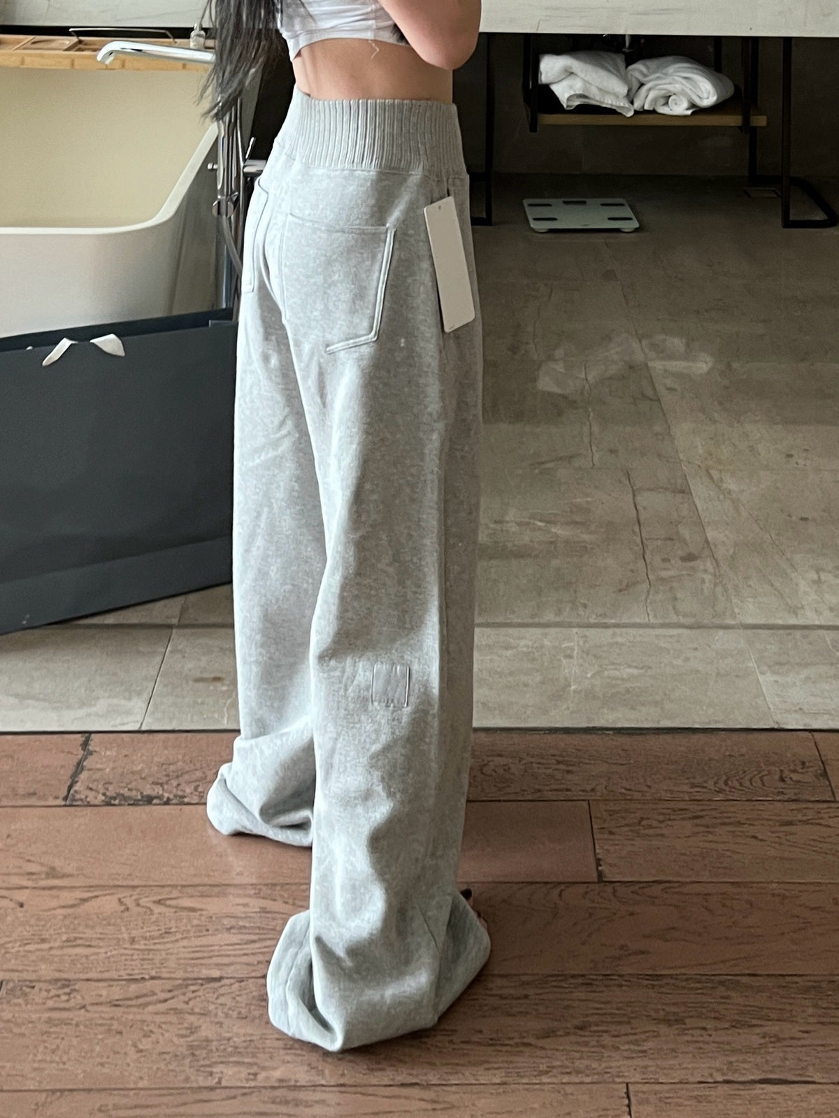 1827# A Women Pullover Or Pants