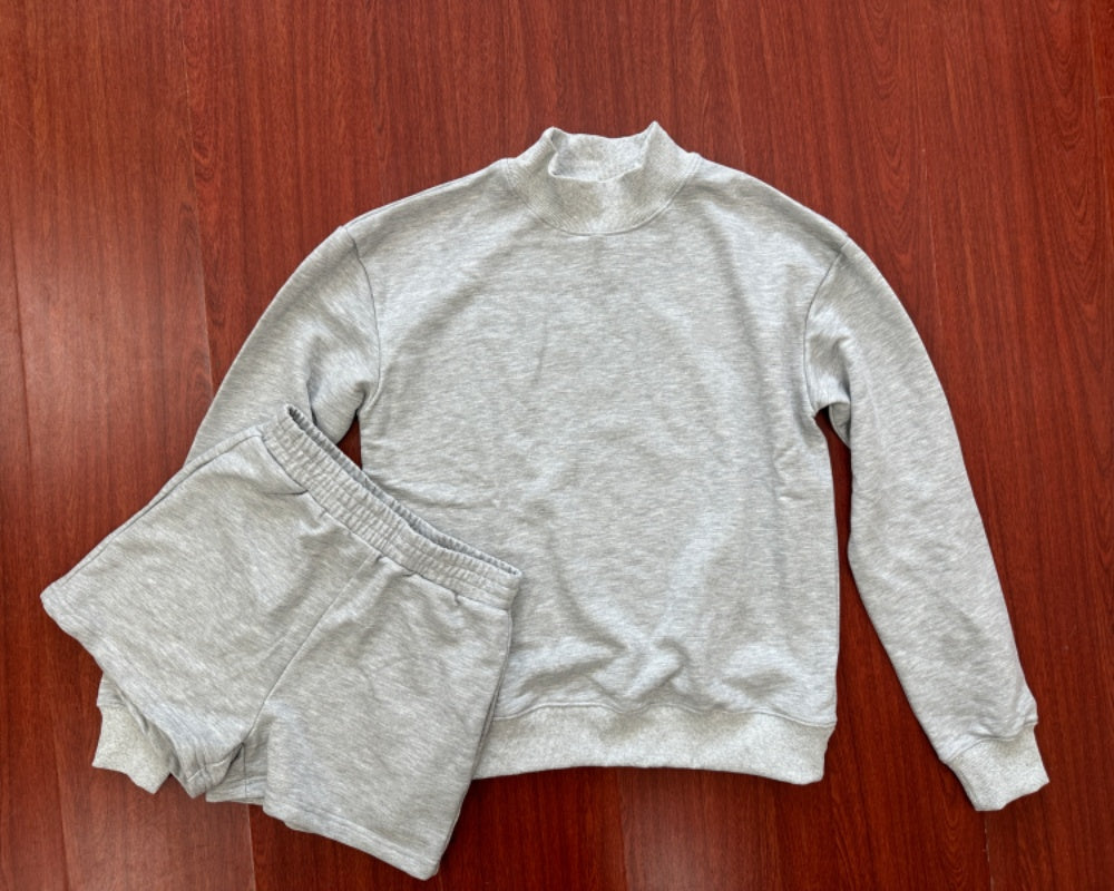 2673#A Adult And Kids Sweatshirt Or Shorts