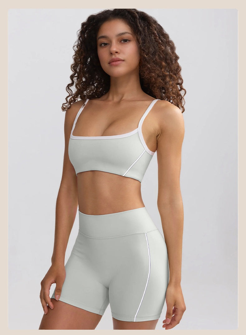 390# A Women Yoga Bra Shorts Set