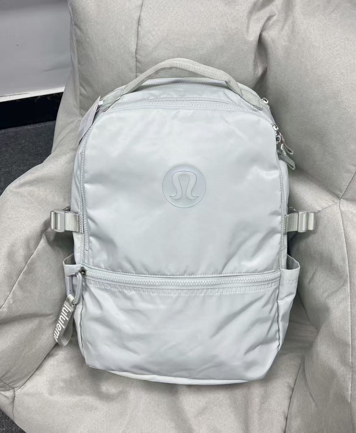 L5493#  New Crew 22L Backpack