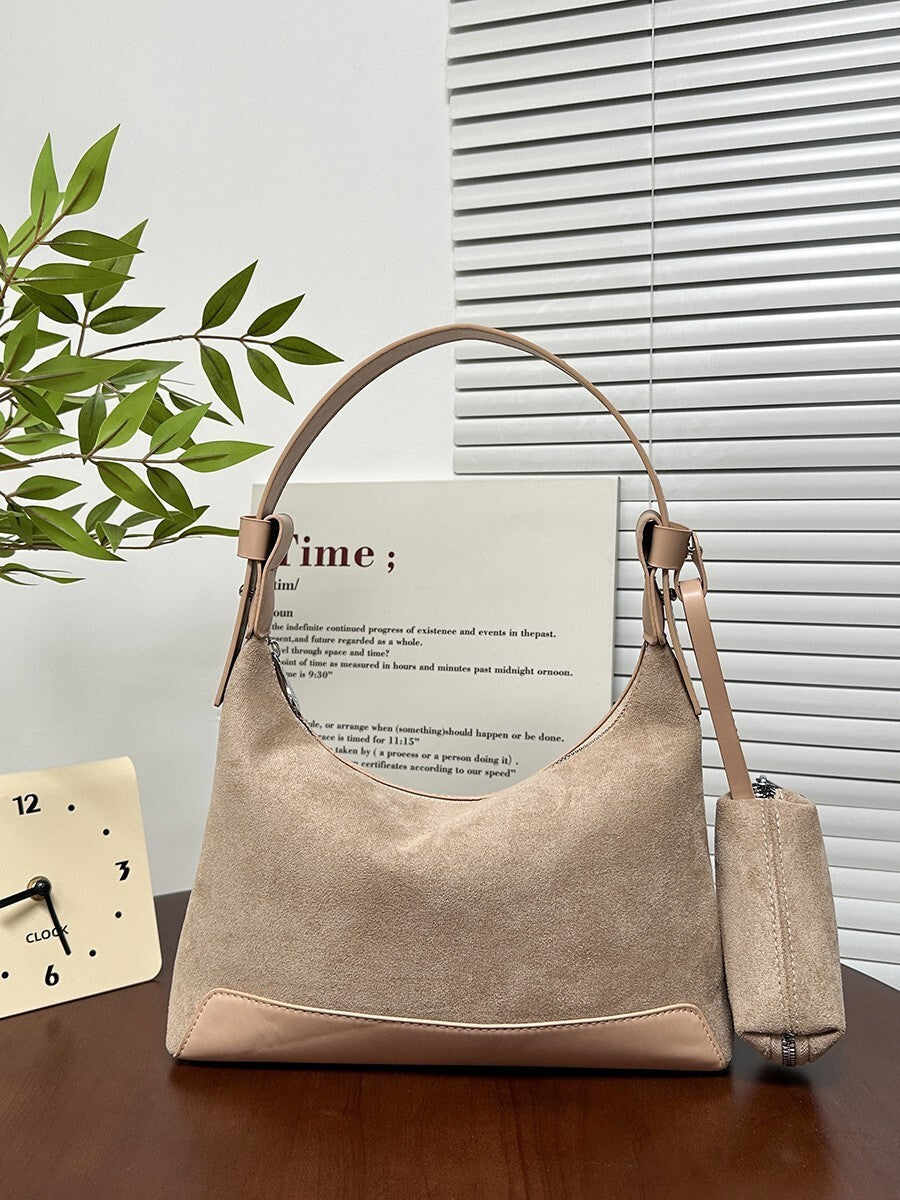 1895# A Women Bag