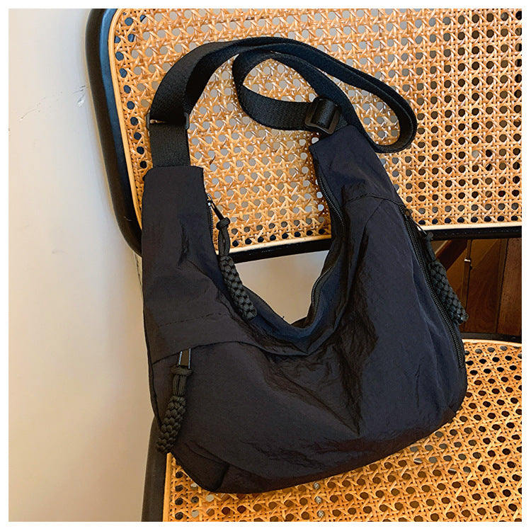 L6524 Crescent bag