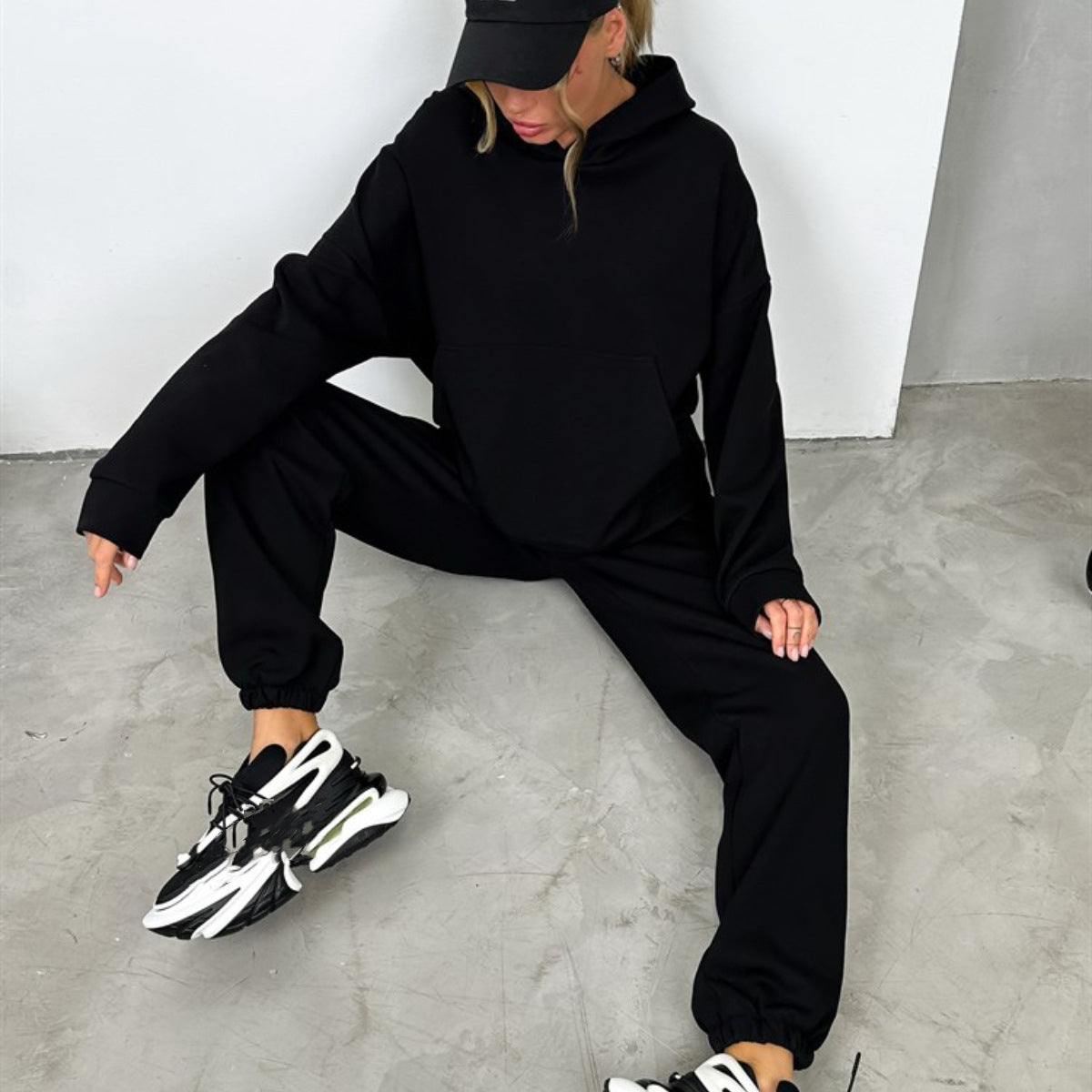 529# A 3D Silver Logo Women Yoga Hooded Sweatshirts Pants Set
