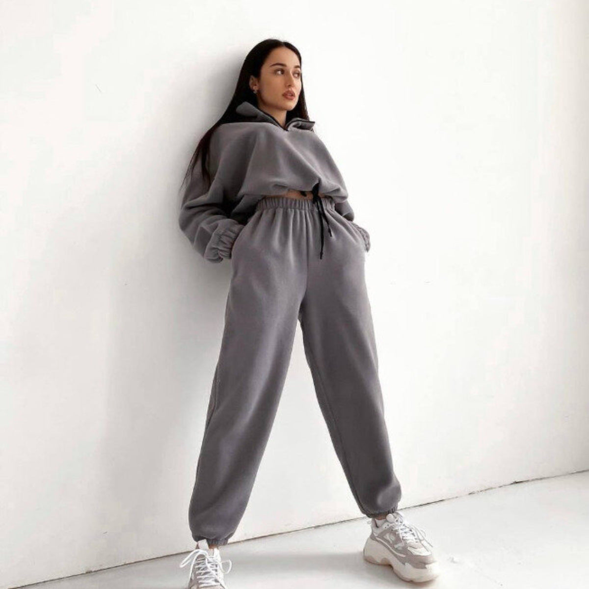 1695# A 3D Silver Women Sport Set