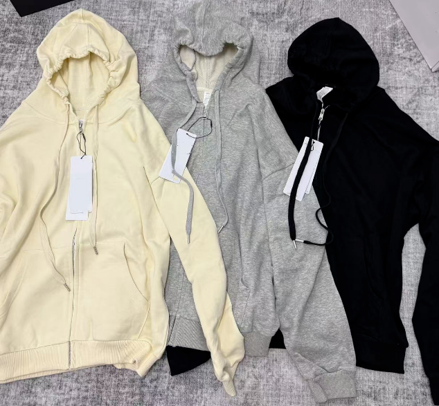 1564# A 3D Women Zipper Hoodie