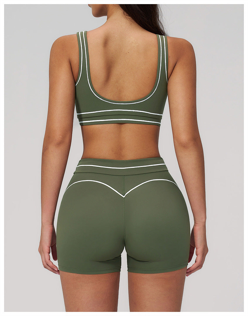 2052# A Women Yoga Bra Or Shorts