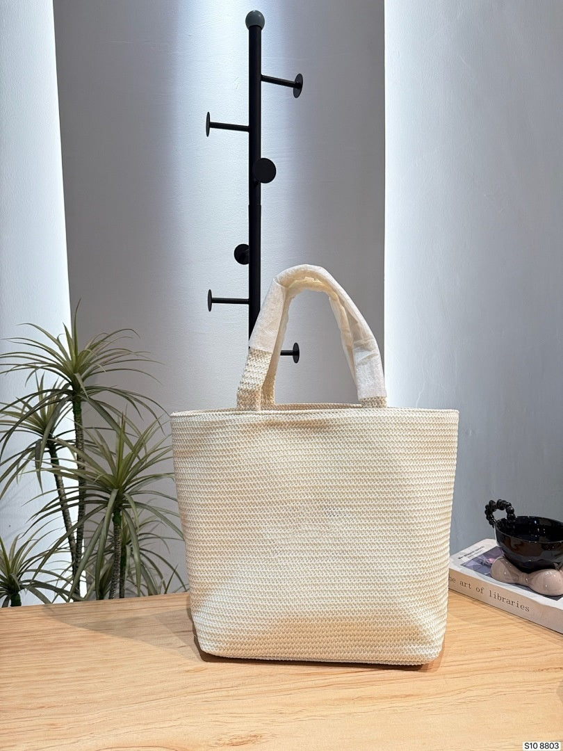 1923# ZC A Straw Bag