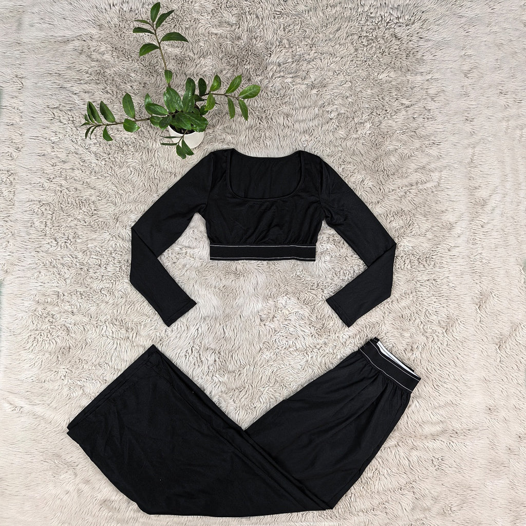 2431# A Women Shirts Pants Set