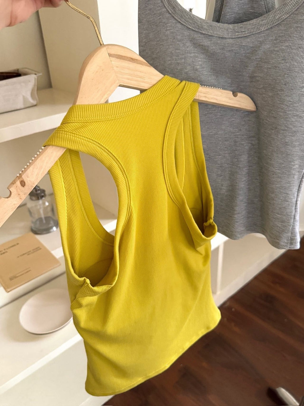 2459# A Women Yoga Vest