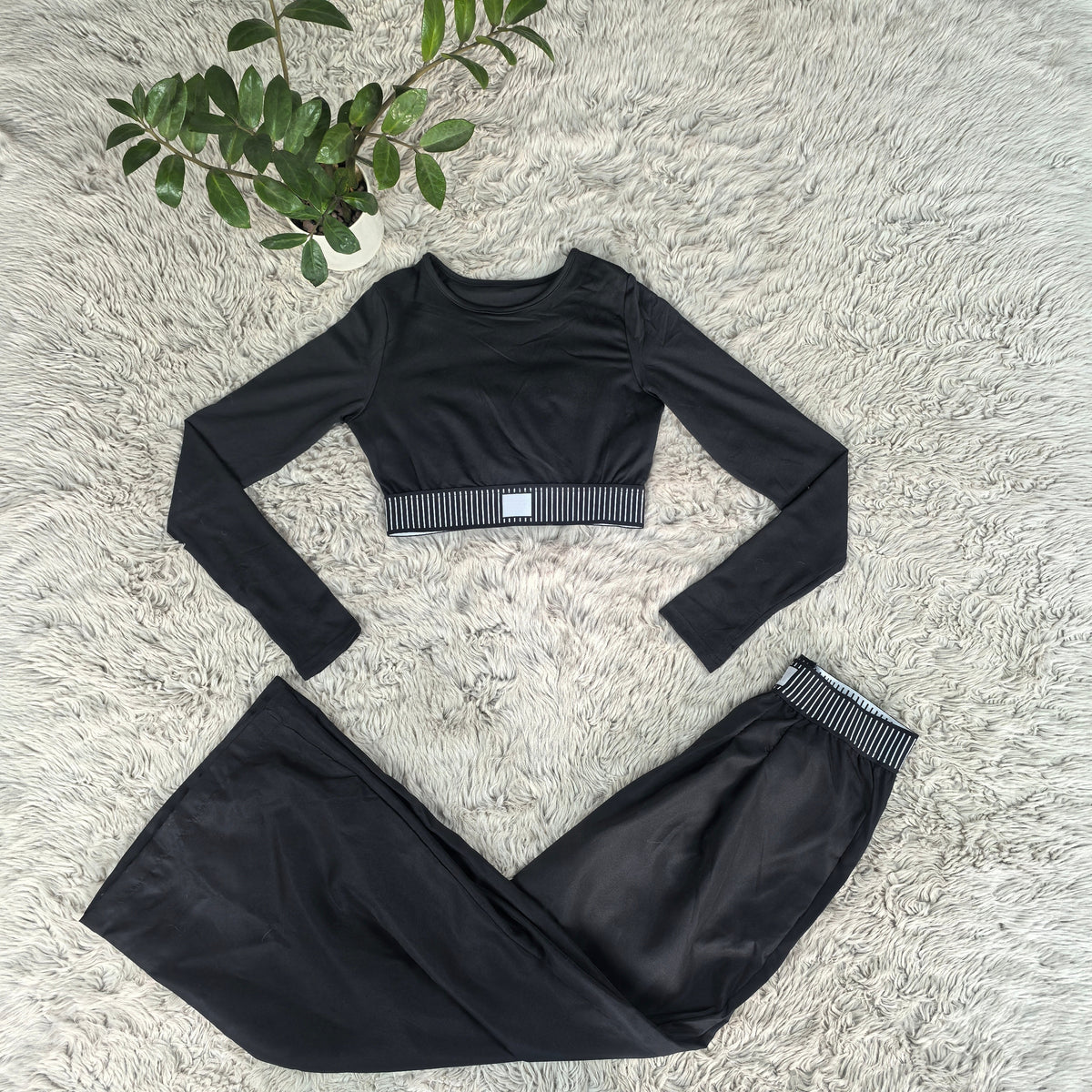 2438# A Women Yoga Shirts Pants Set