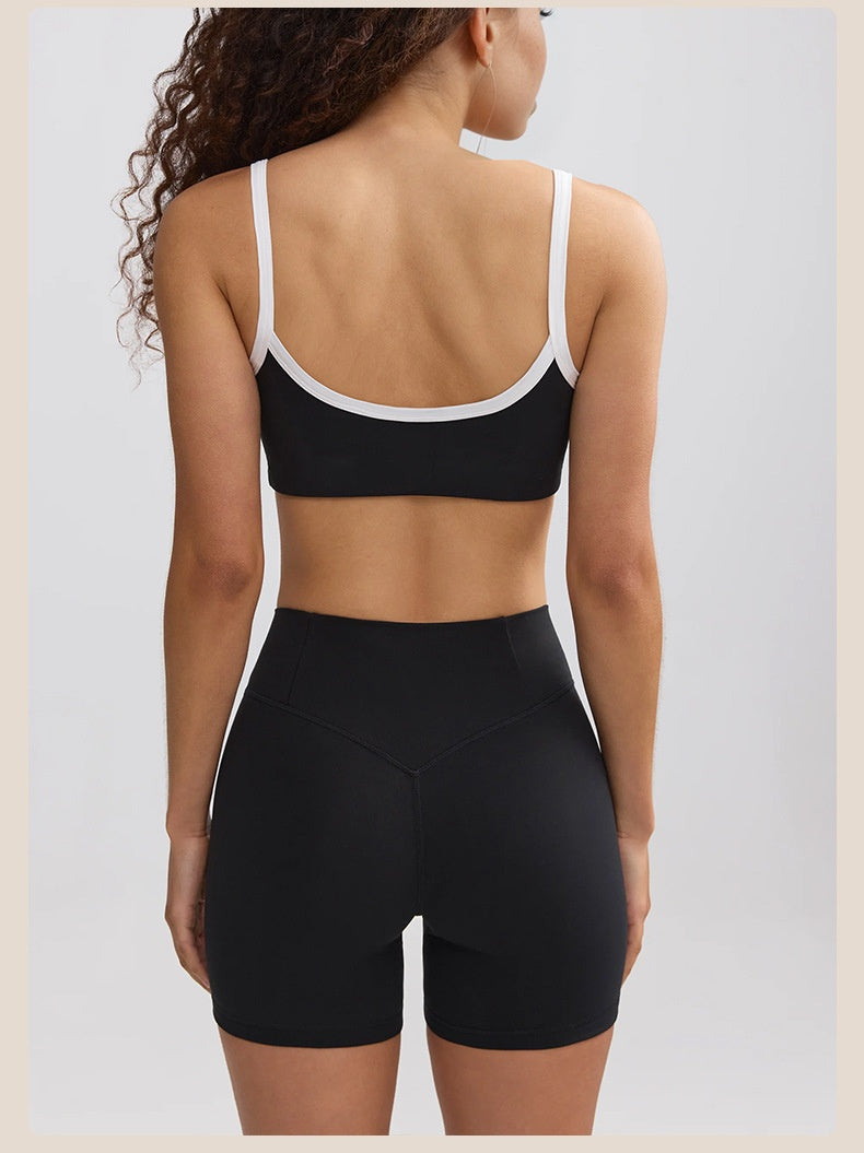 390# A Women Yoga Bra Shorts Set