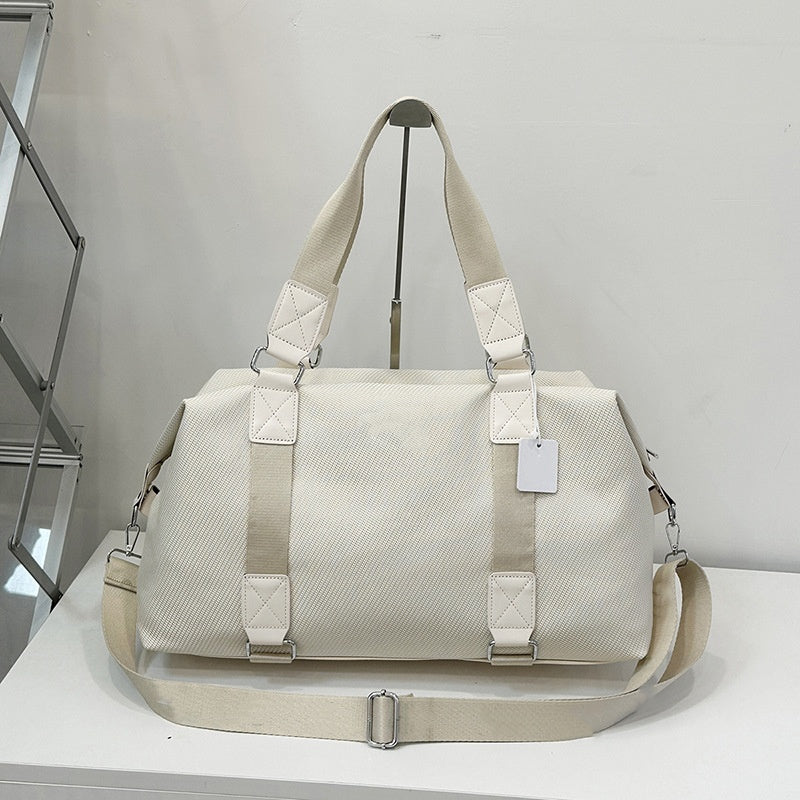 1673# A Unisex Travel Bag