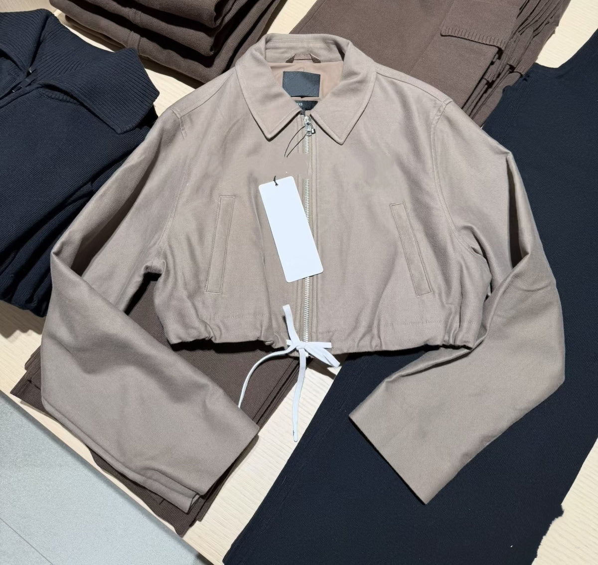 2056#A Women Jacket or Skirts