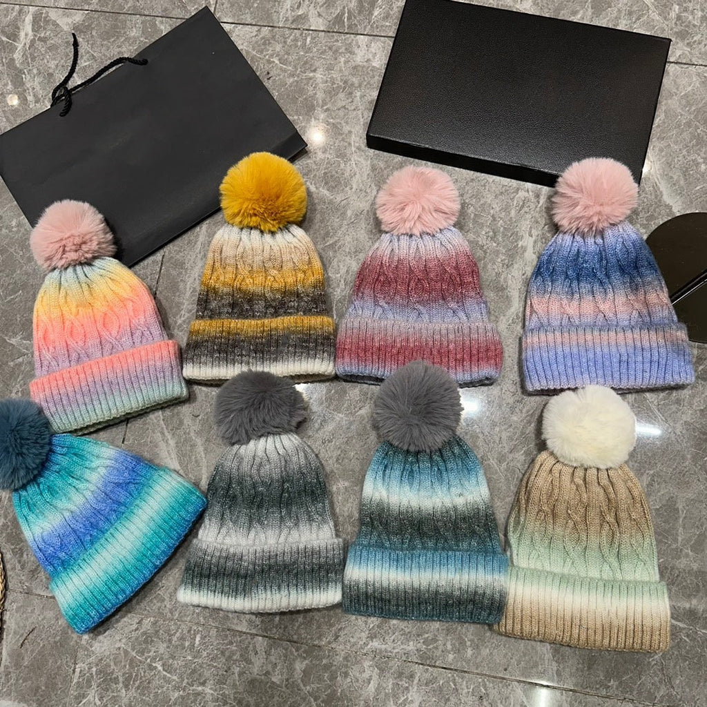 E3580#Pretty Knitted Hat